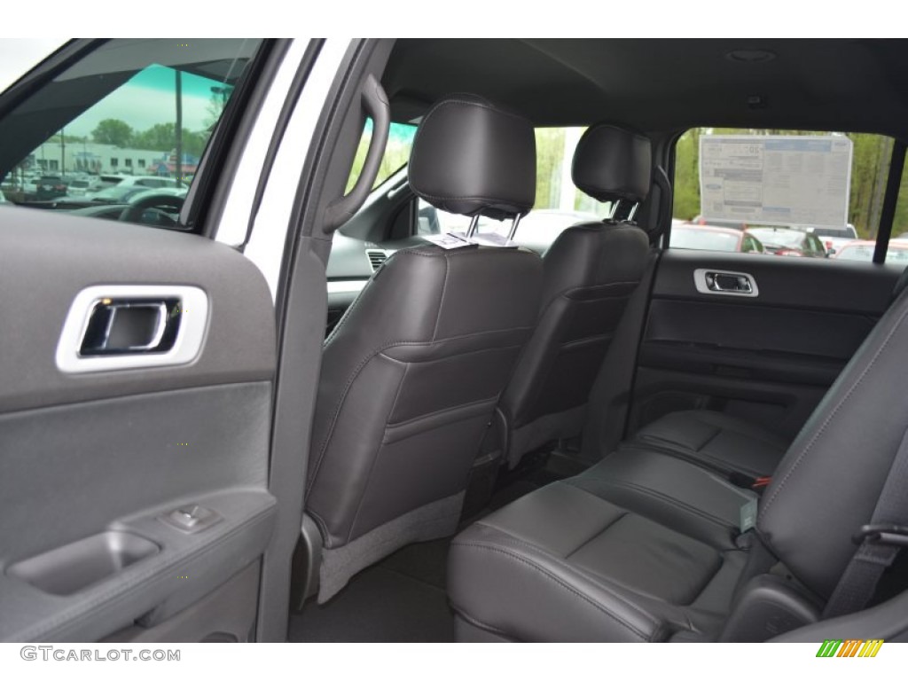 2015 Explorer XLT - Oxford White / Charcoal Black photo #10