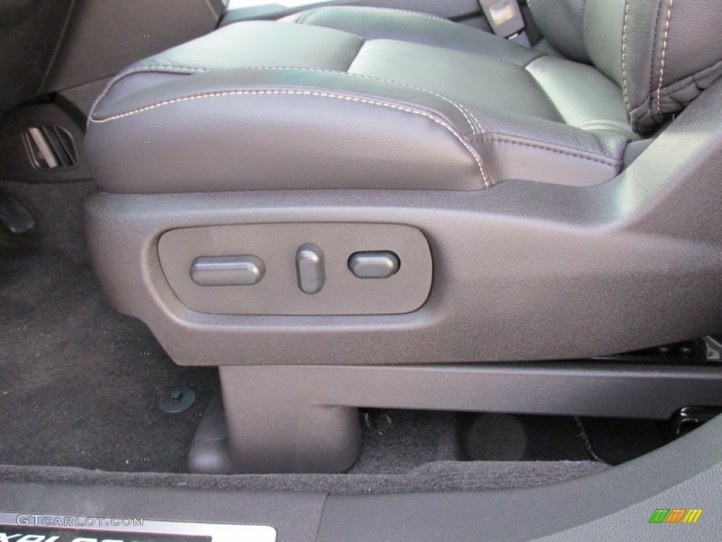 2015 Explorer Sport 4WD - White Platinum / Sport Charcoal Black photo #27