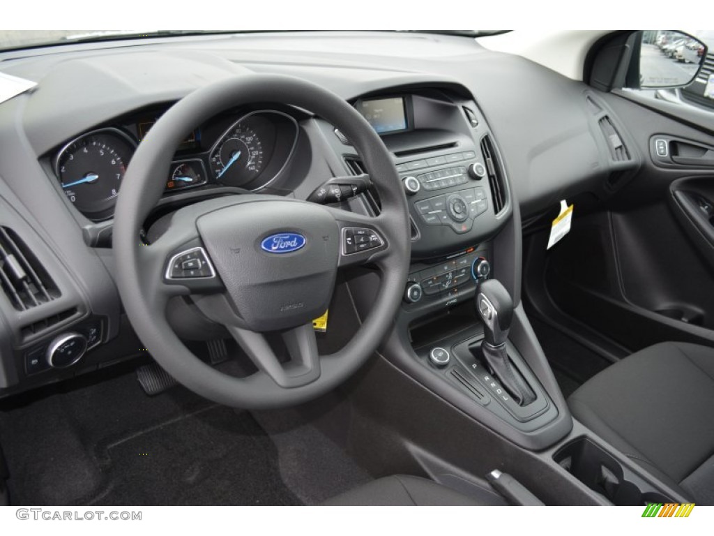 Charcoal Black Interior 2015 Ford Focus S Sedan Photo #103259057