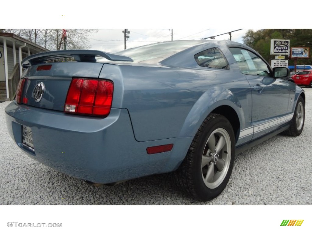 2006 Mustang V6 Premium Coupe - Windveil Blue Metallic / Light Graphite photo #5