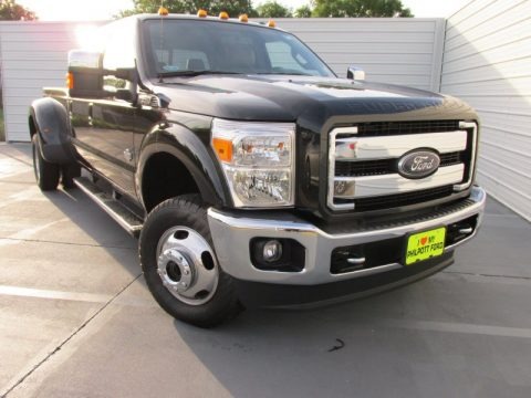 2015 Ford F350 Super Duty King Ranch Crew Cab 4x4 DRW Data, Info and Specs