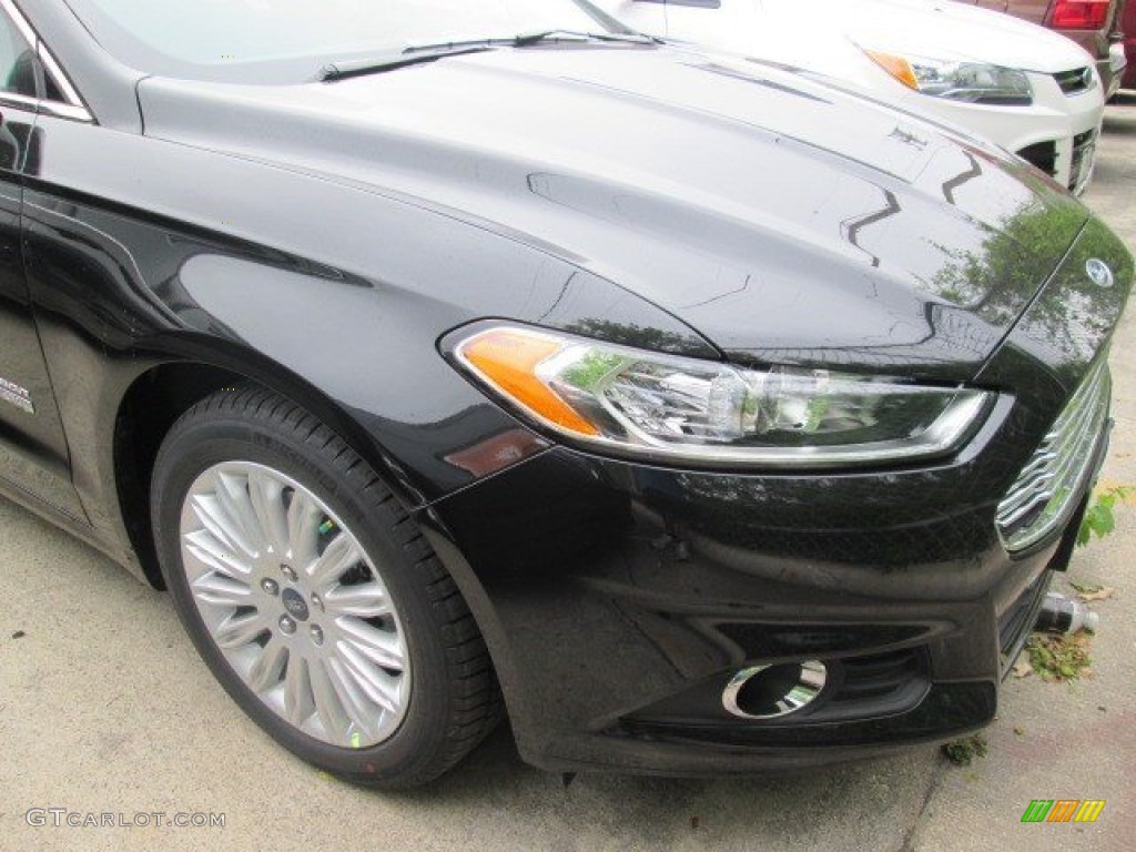 2015 Fusion Energi SE - Tuxedo Black Metallic / Charcoal Black photo #2