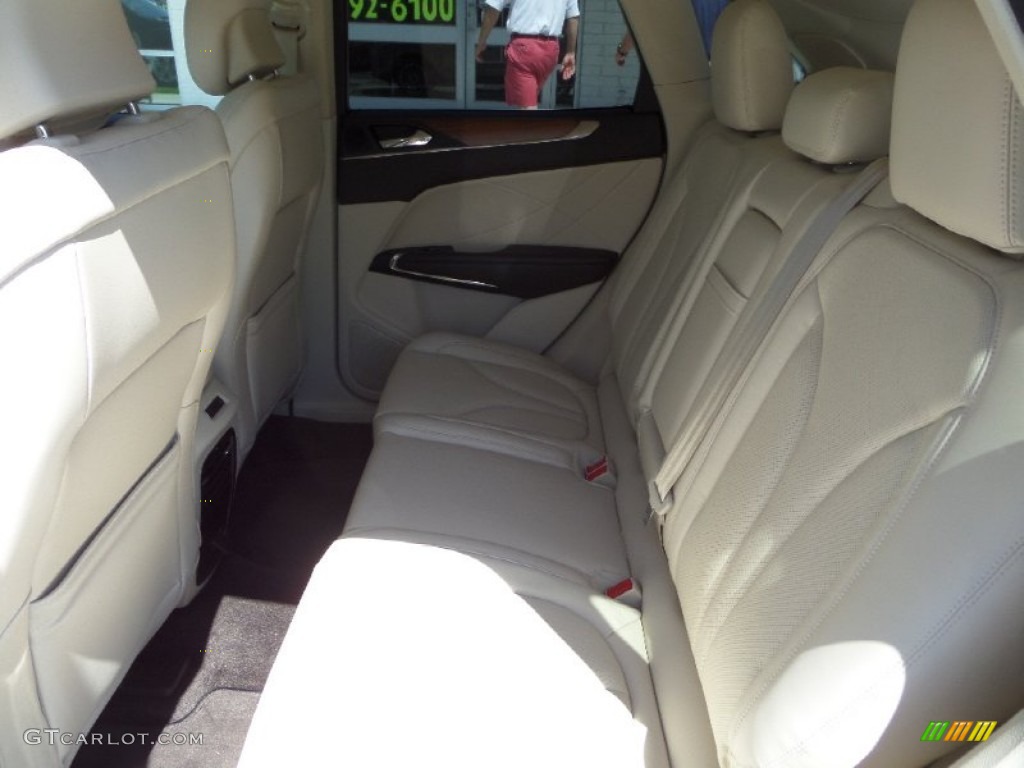White Sands Interior 2015 Lincoln MKC FWD Photo #103282639