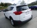 Super White - RAV4 LE Photo No. 9