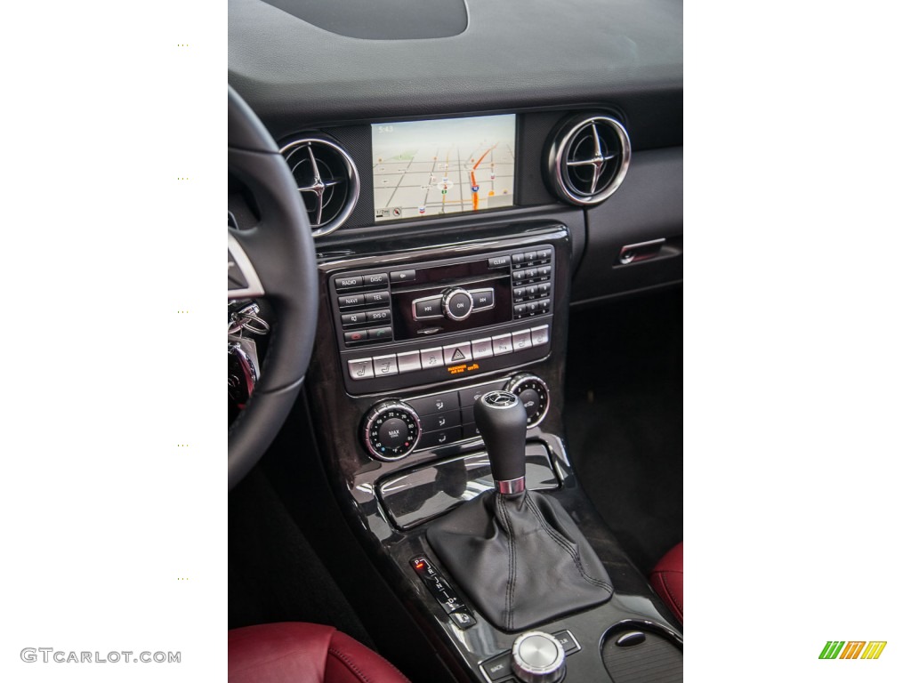 2013 Mercedes-Benz SLK 350 Roadster Controls Photos