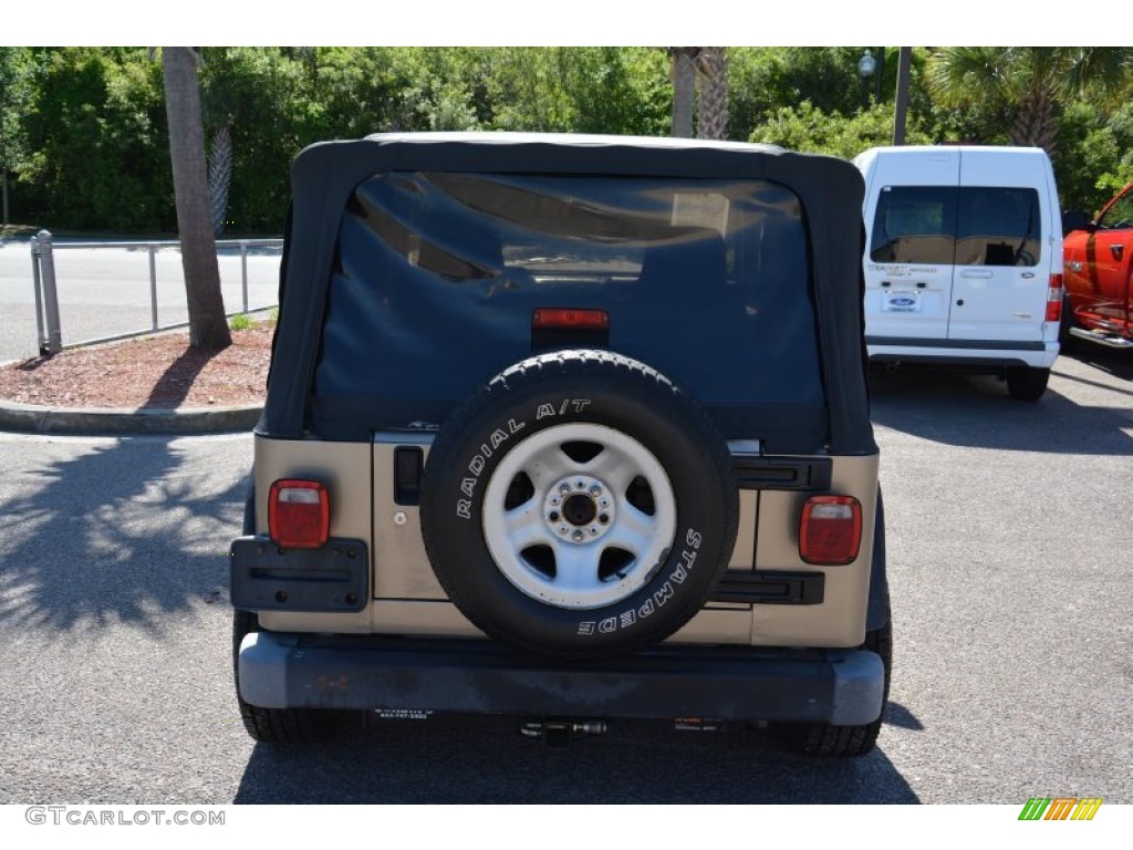 2004 Wrangler Sport 4x4 - Light Khaki Metallic / Khaki photo #4