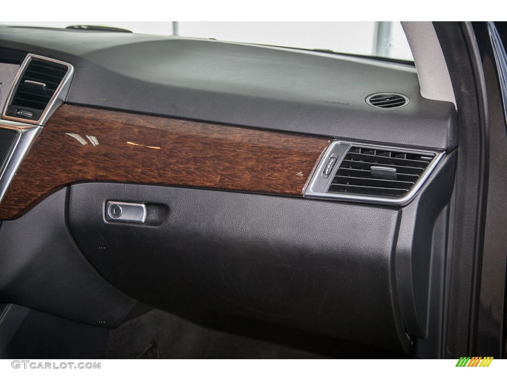 2013 Mercedes-Benz ML 350 4Matic Dashboard Photos