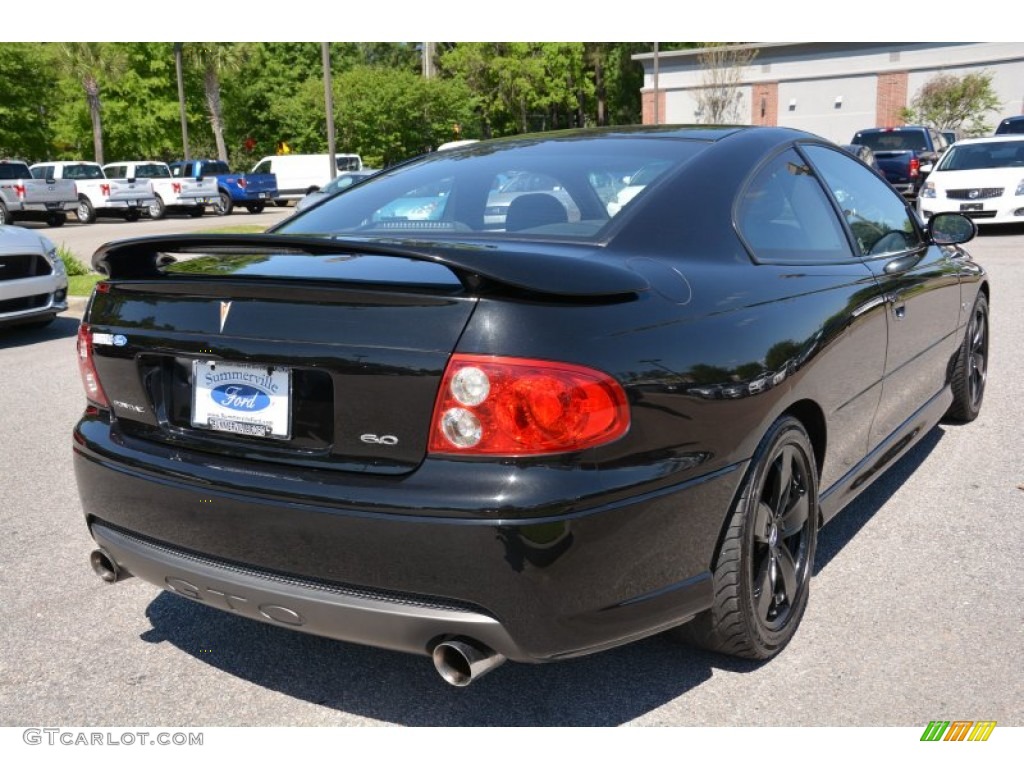 2005 GTO Coupe - Phantom Black Metallic / Black photo #3
