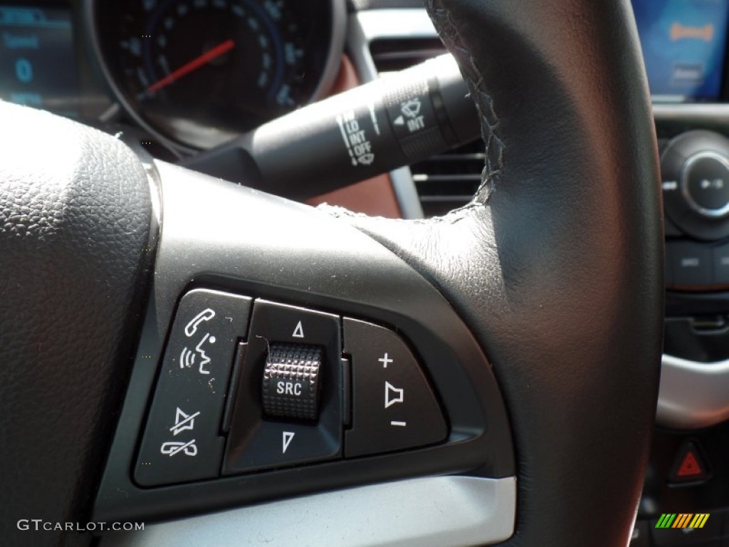 2014 Chevrolet Cruze LT Controls Photo #103299301