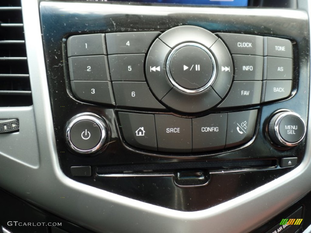 2014 Chevrolet Cruze LT Controls Photos