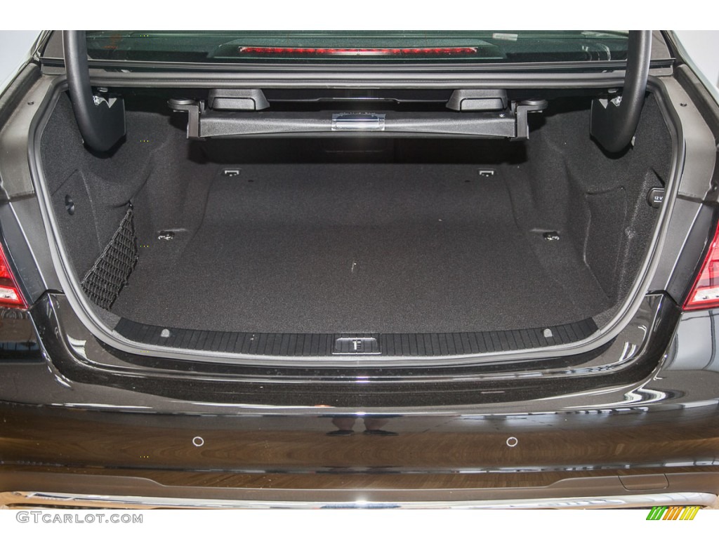 2015 Mercedes-Benz E 400 Sedan Trunk Photos