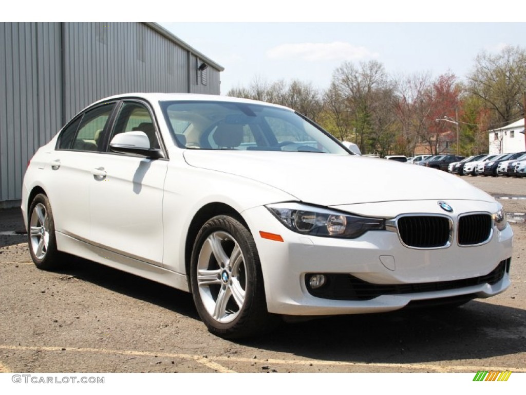 2013 3 Series 328i xDrive Sedan - Alpine White / Venetian Beige photo #7