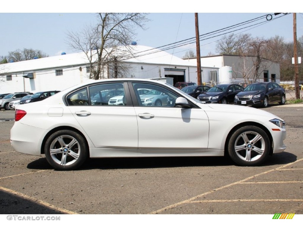 2013 3 Series 328i xDrive Sedan - Alpine White / Venetian Beige photo #8