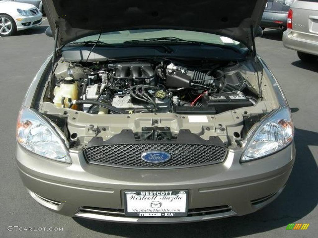 2006 Taurus SE - Arizona Beige Metallic / Medium/Dark Pebble Beige photo #16