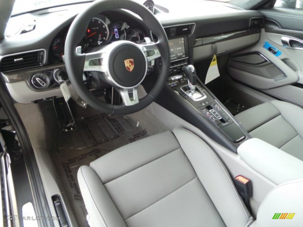 Black/Platinum Grey Interior 2015 Porsche 911 Turbo S Coupe Photo #103304779