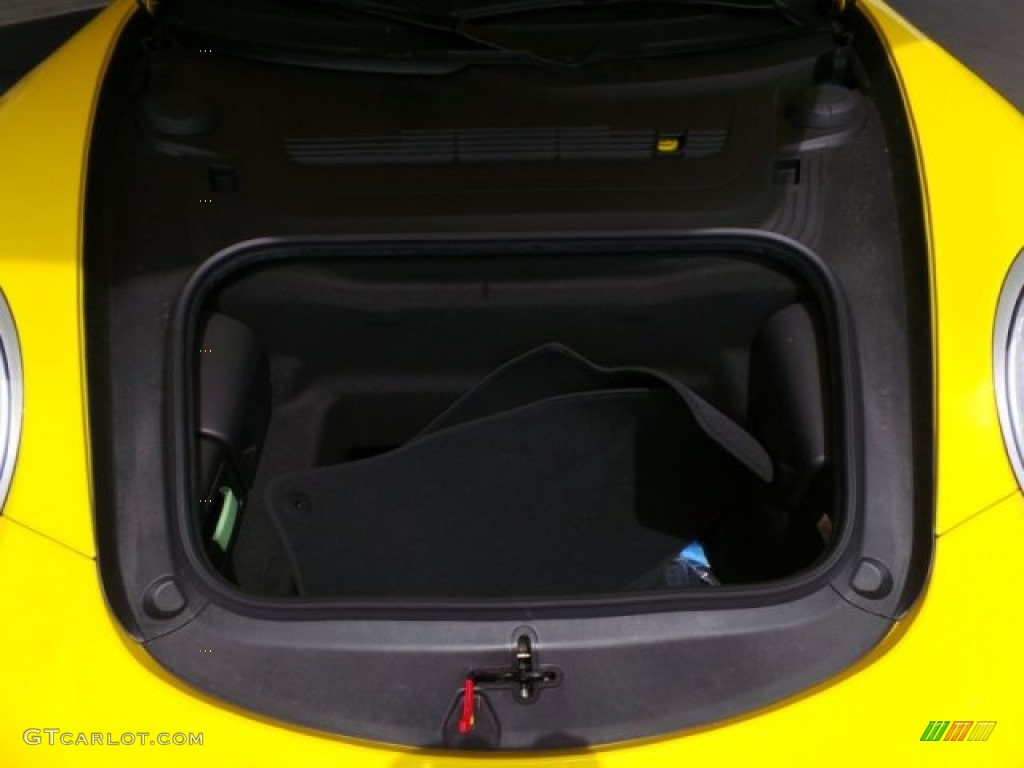 2015 Porsche 911 Turbo S Coupe Trunk Photo #103305736