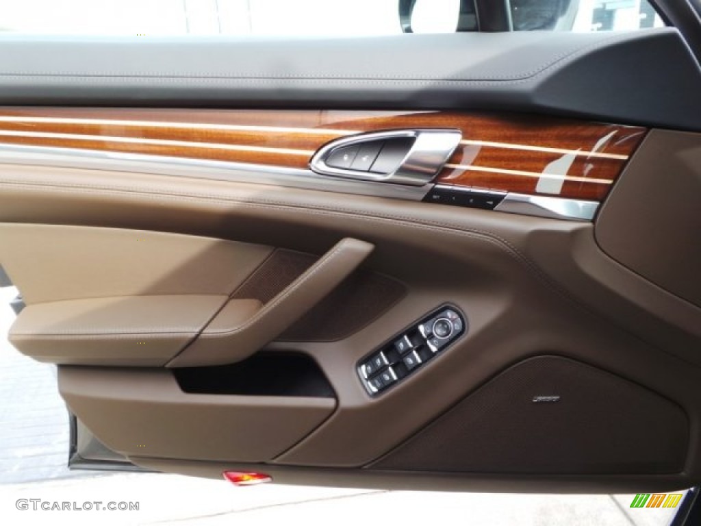 2015 Porsche Panamera Turbo Black/Saddle Brown Door Panel Photo #103308745