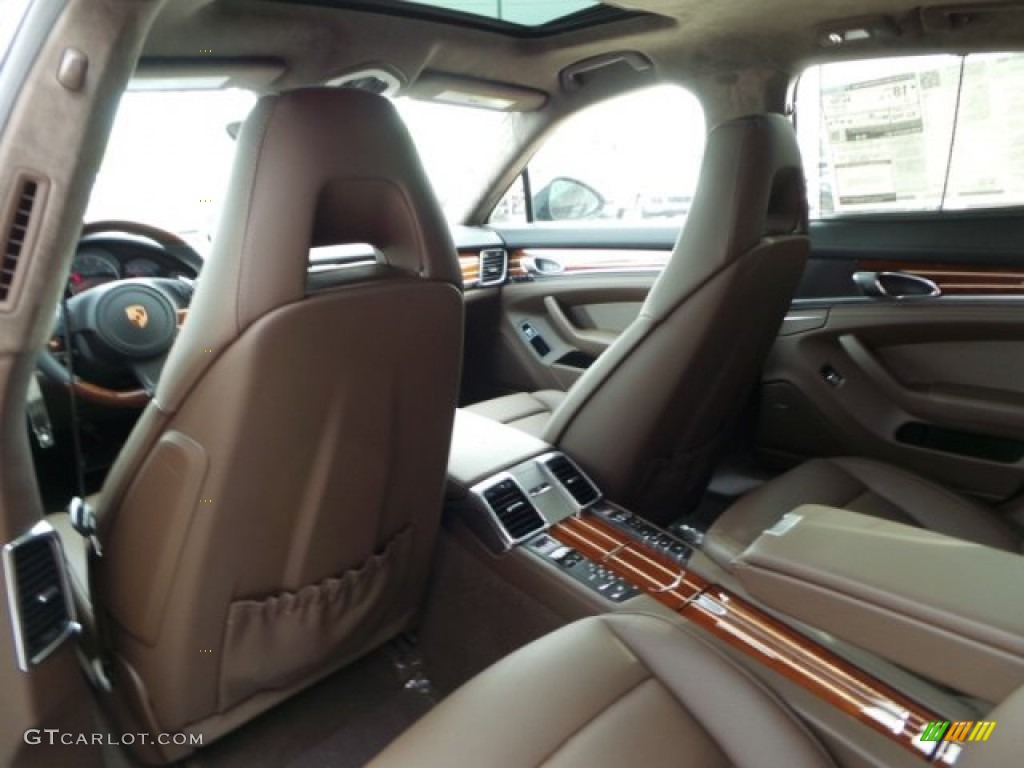 Black/Saddle Brown Interior 2015 Porsche Panamera Turbo Photo #103309030