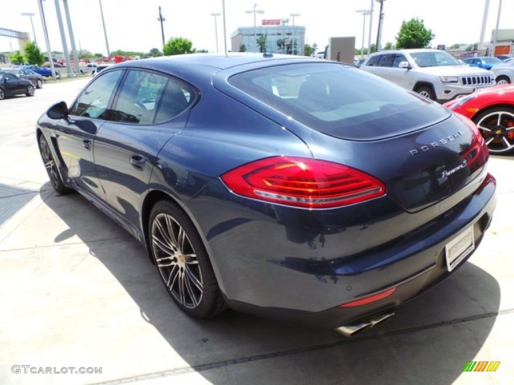 2015 Panamera S - Yachting Blue Metallic / Black/Luxor Beige photo #5