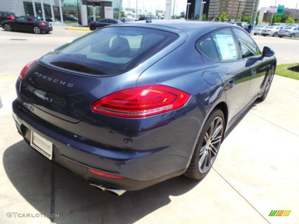 2015 Panamera S - Yachting Blue Metallic / Black/Luxor Beige photo #7