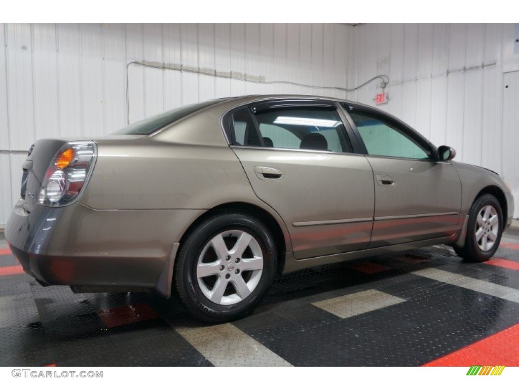 2004 Altima 2.5 S - Polished Pewter / Charcoal photo #7