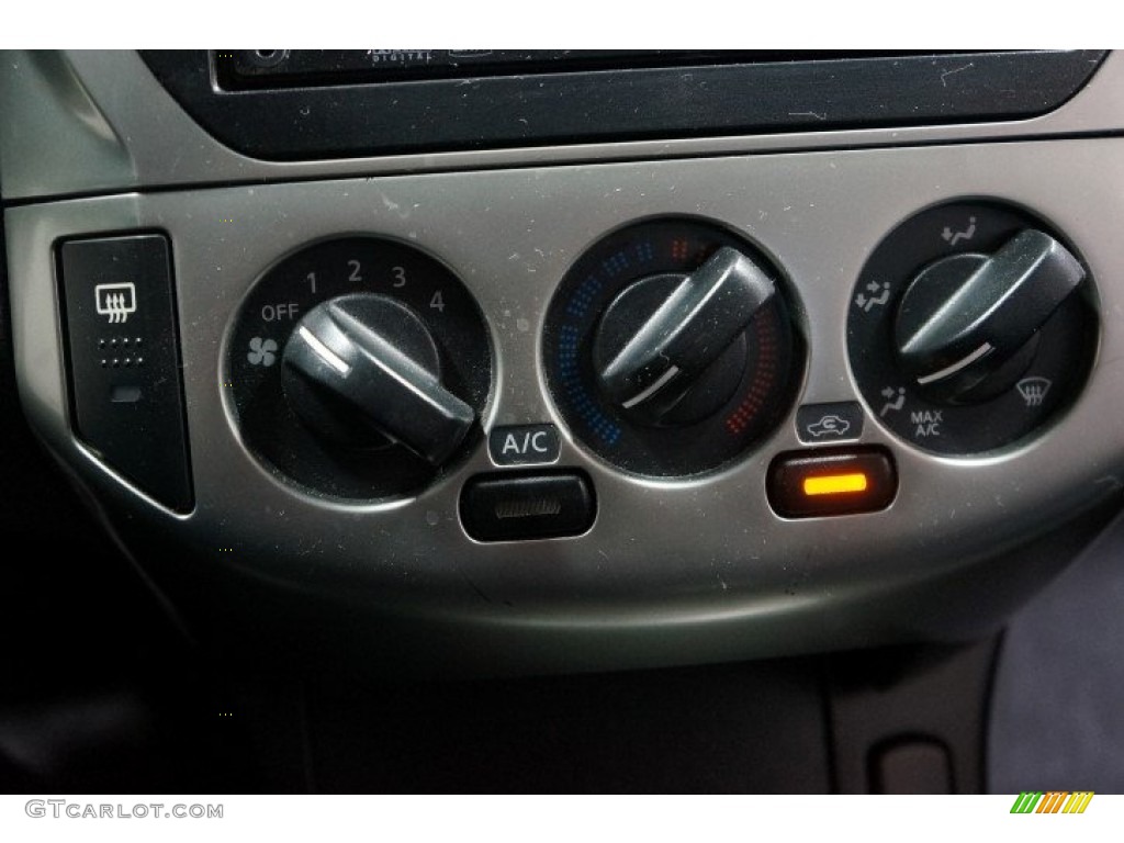 2004 Altima 2.5 S - Polished Pewter / Charcoal photo #28
