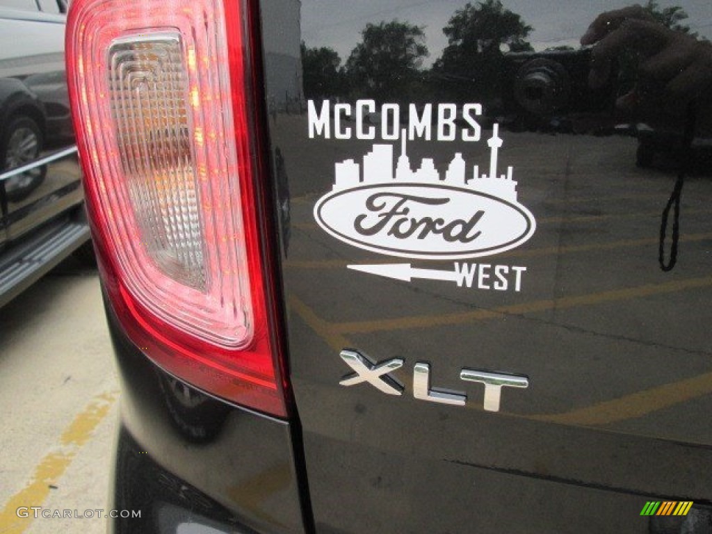 2015 Explorer XLT - Tuxedo Black / Charcoal Black photo #13