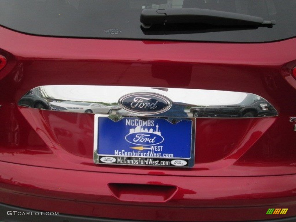 2015 Escape Titanium - Ruby Red Metallic / Medium Light Stone photo #17