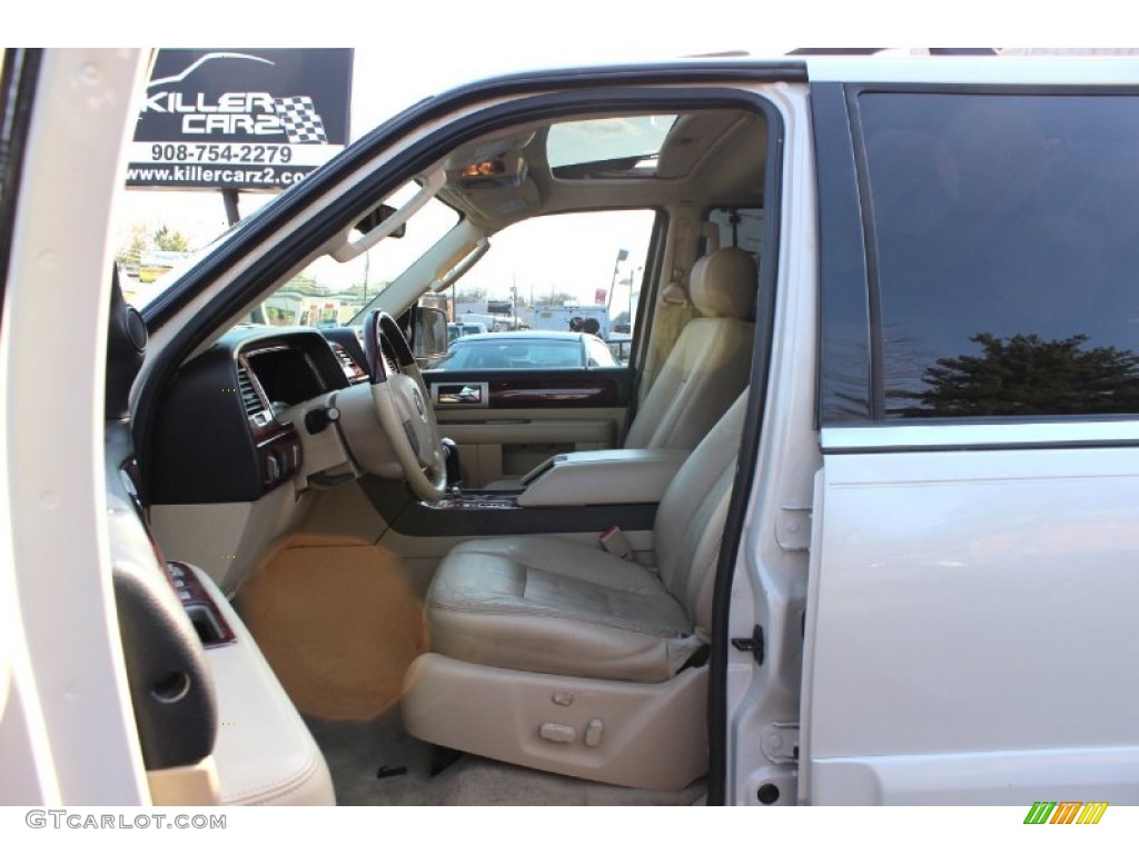 2006 Navigator Luxury 4x4 - Oxford White / Camel photo #14