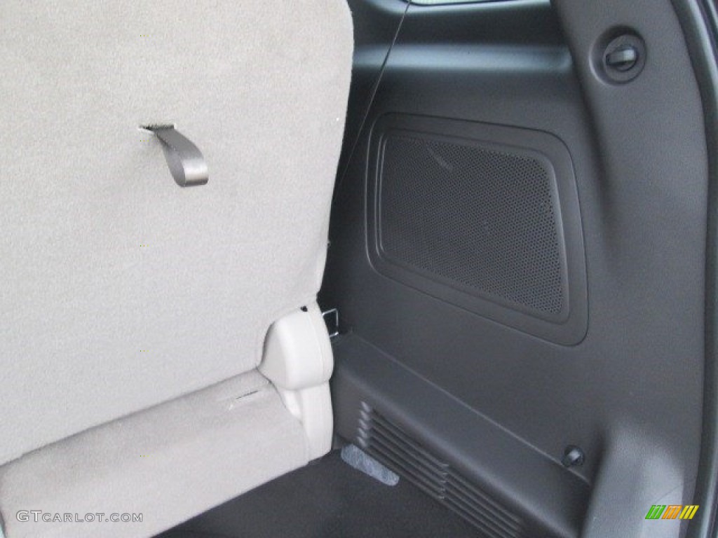 2015 Explorer Limited - White Platinum / Medium Light Stone photo #21