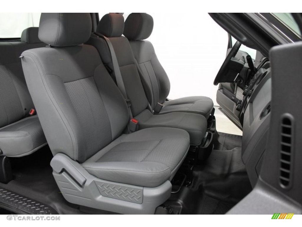 2013 Ford F150 STX SuperCab 4x4 Front Seat Photo #103316706