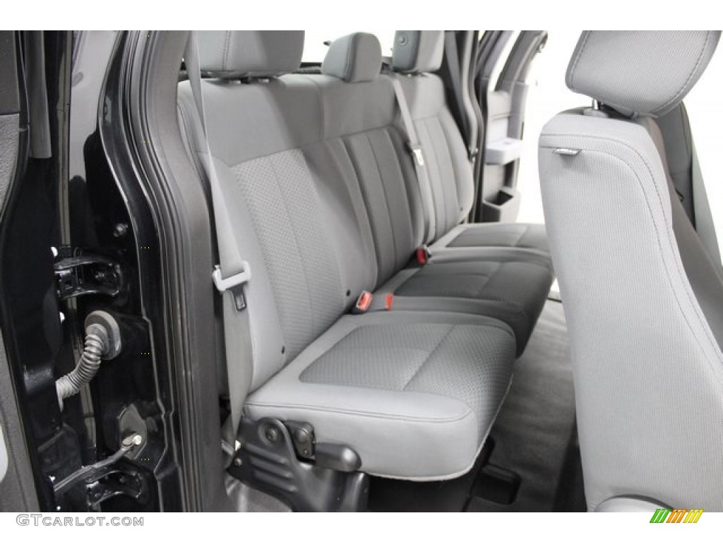 2013 Ford F150 STX SuperCab 4x4 Rear Seat Photos