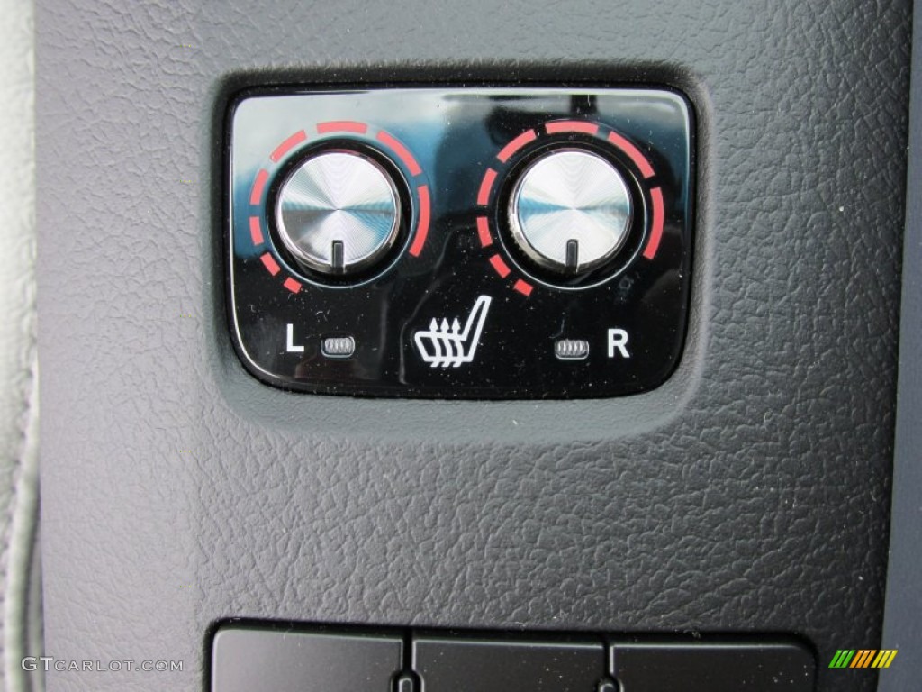 2015 Toyota Avalon XLE Premium Controls Photo #103326110