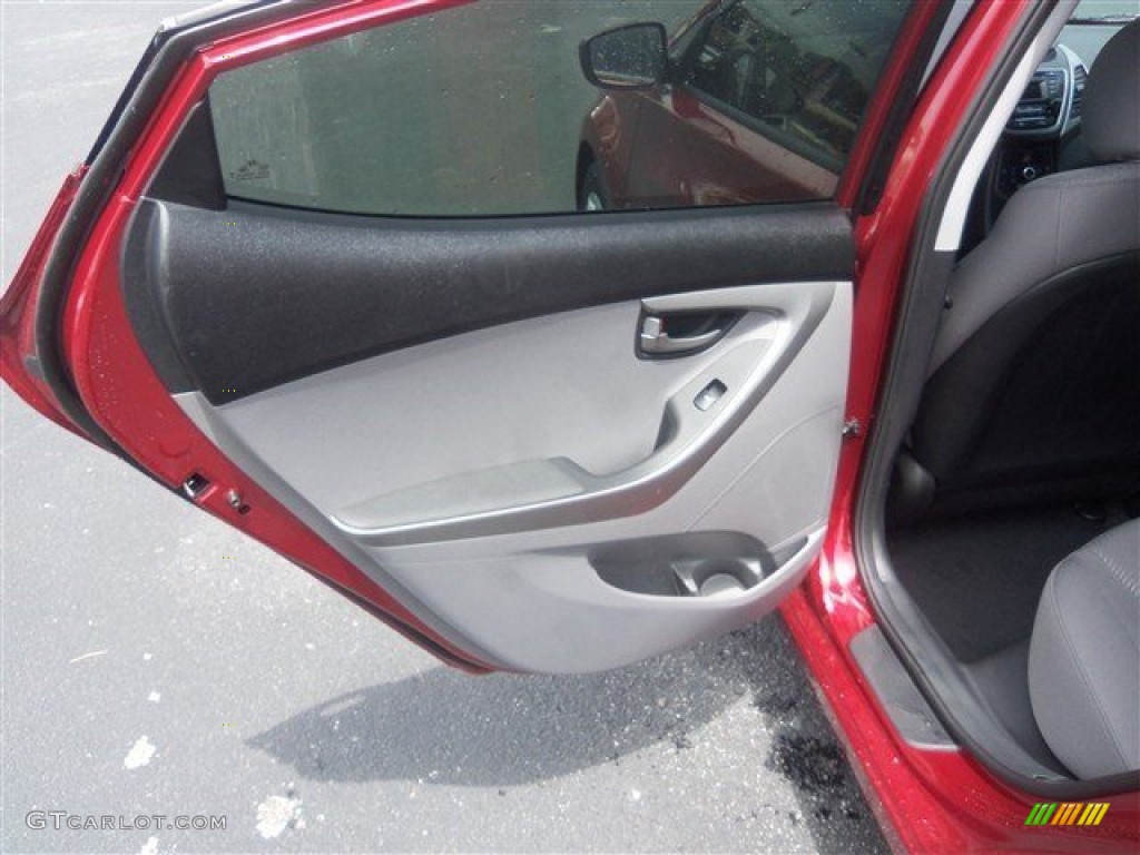 2016 Elantra SE - Red / Gray photo #11