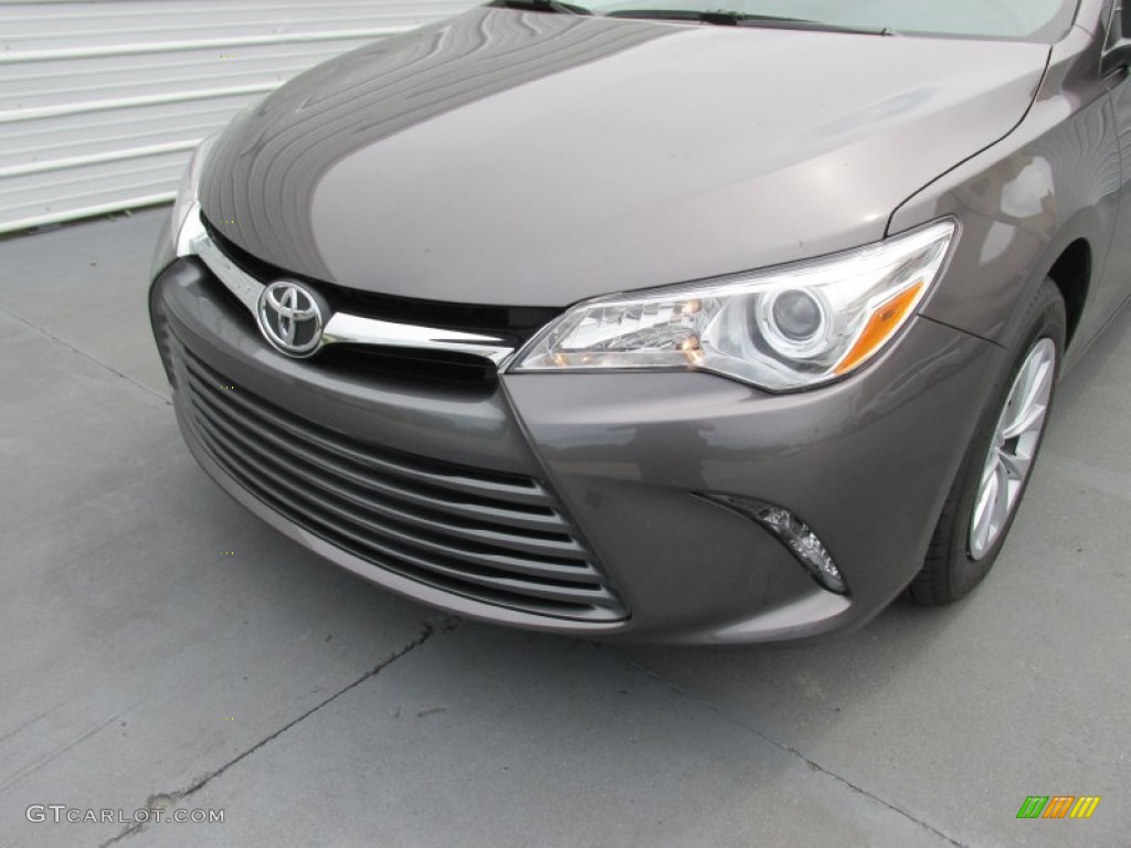 2015 Camry LE - Predawn Gray Mica / Ash photo #10