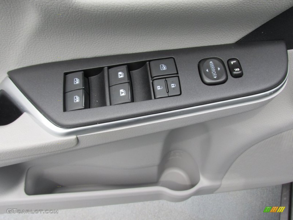 2015 Camry LE - Predawn Gray Mica / Ash photo #20