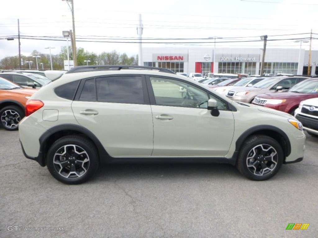 2015 XV Crosstrek 2.0i Premium - Desert Khaki / Black photo #2