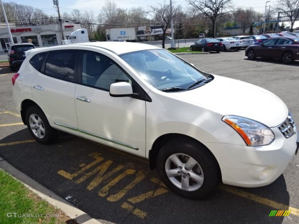 2013 Rogue S - Pearl White / Gray photo #3