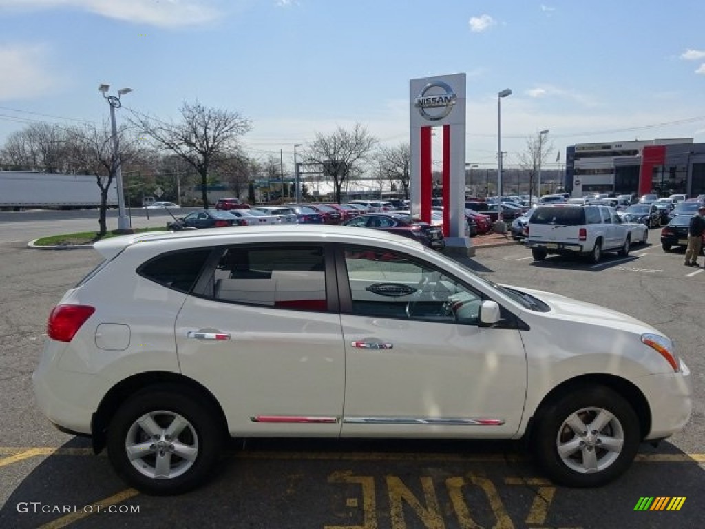 2013 Rogue S - Pearl White / Gray photo #4