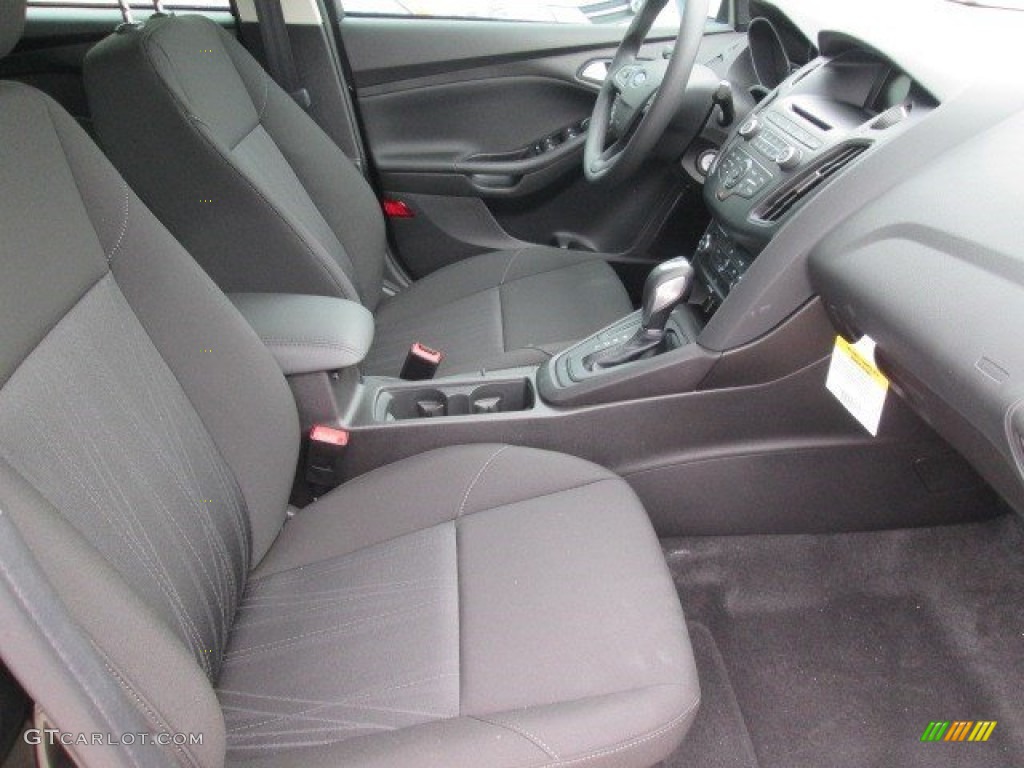 2015 Focus SE Sedan - Tuxedo Black Metallic / Charcoal Black photo #20