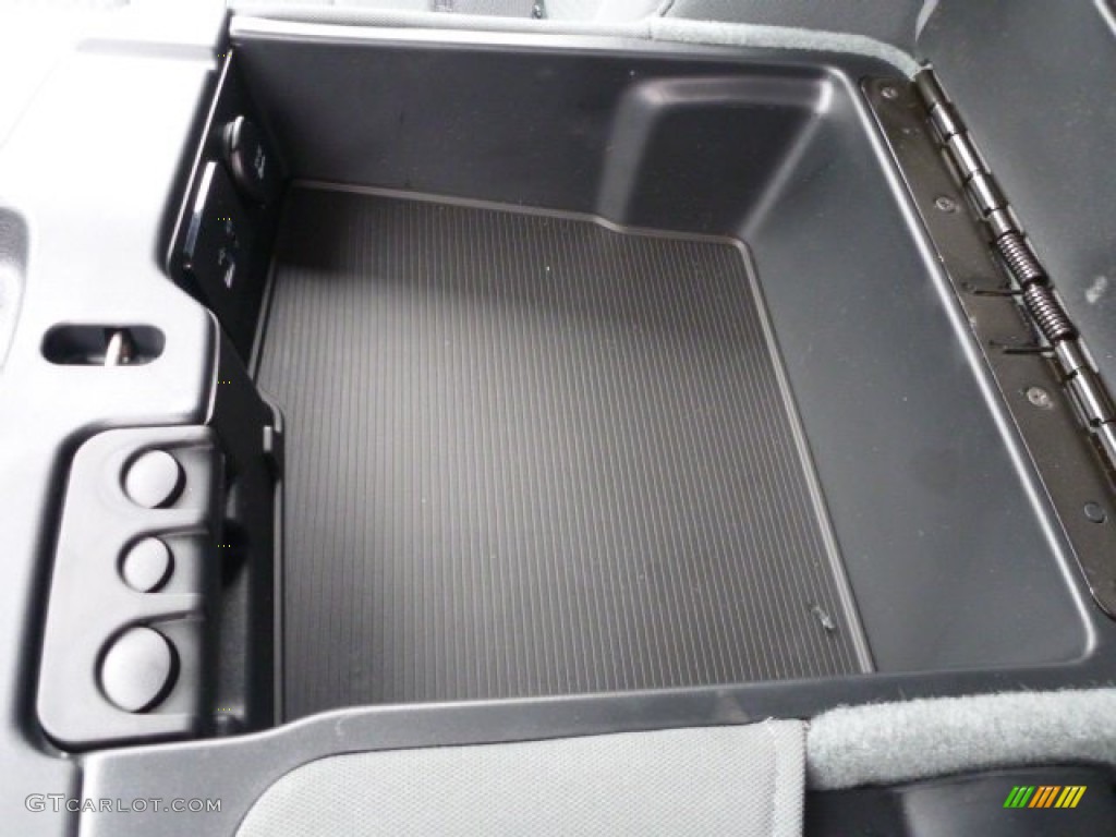 2015 1500 Express Crew Cab 4x4 - Bright White / Black/Diesel Gray photo #18