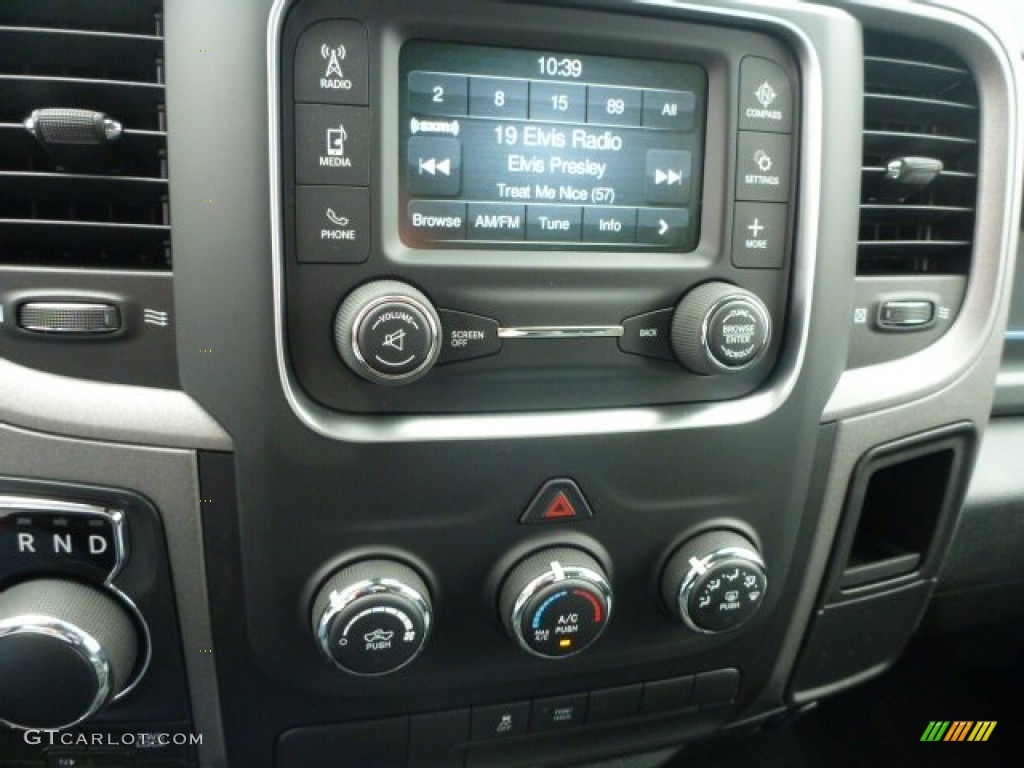 2015 1500 Express Crew Cab 4x4 - Bright White / Black/Diesel Gray photo #19