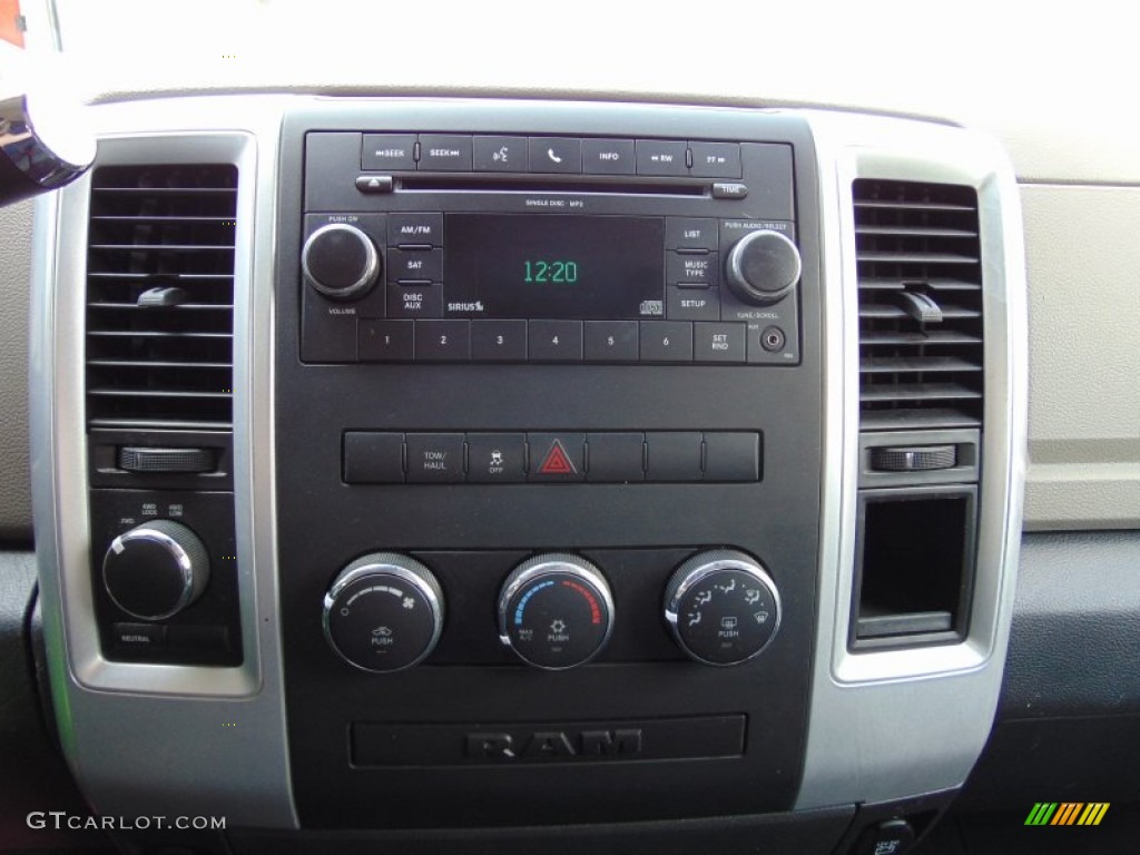 2010 Dodge Ram 1500 SLT Quad Cab 4x4 Controls Photo #103338596