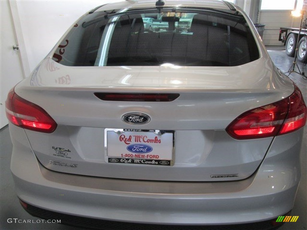 2015 Focus S Sedan - Ingot Silver Metallic / Charcoal Black photo #5