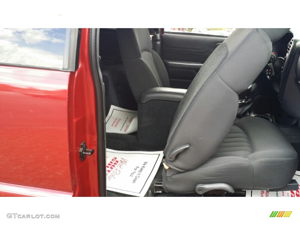 2004 Blazer LS 4x4 - Dark Cherry Red Metallic / Graphite Gray photo #15