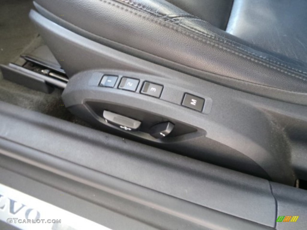2010 C70 T5 - Electric Silver Metallic / Off Black photo #10