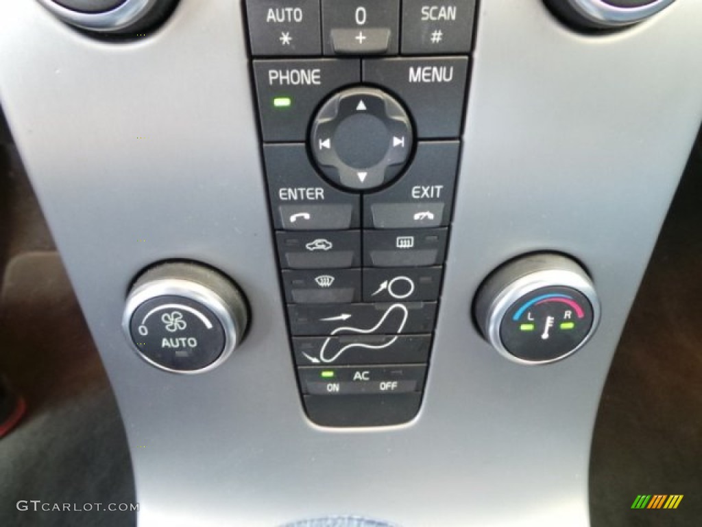 2010 C70 T5 - Electric Silver Metallic / Off Black photo #16