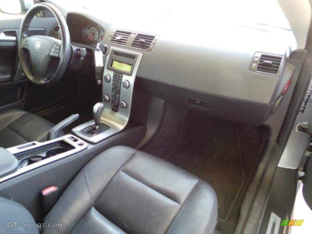 2010 C70 T5 - Electric Silver Metallic / Off Black photo #23