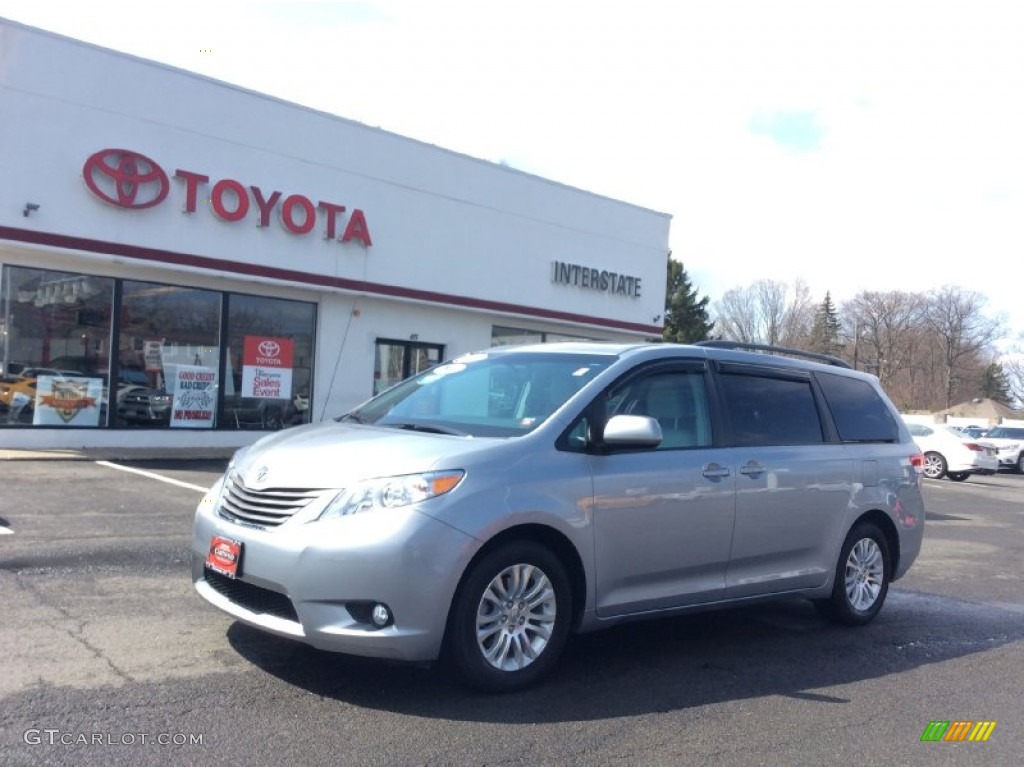 2014 Sienna XLE - Silver Sky Metallic / Light Gray photo #1