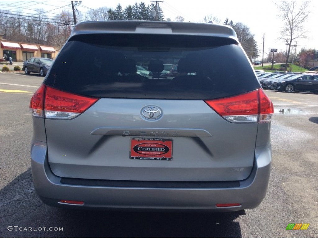 2014 Sienna XLE - Silver Sky Metallic / Light Gray photo #5